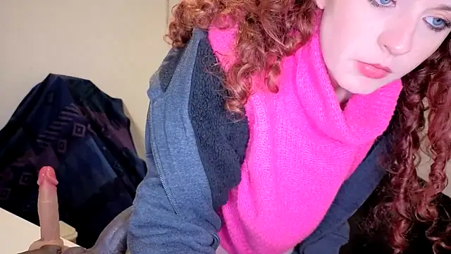 ENGLISHEMILY_69's cam snapshot