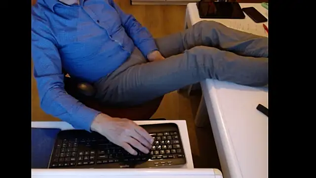 dutchpornking live sex cam