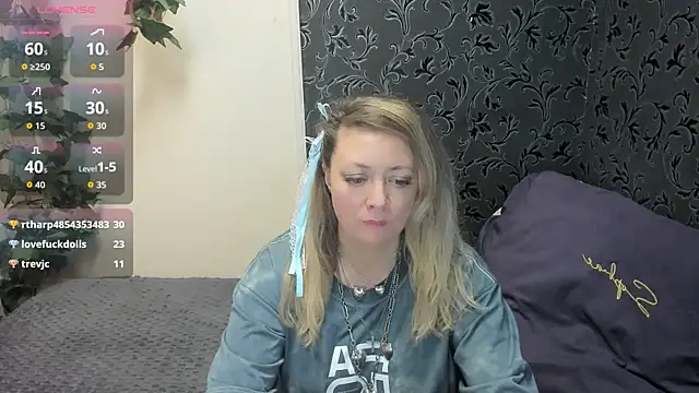 JessicaFoxie's cam snapshot