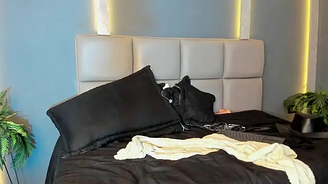 ArohomLester live sex cam