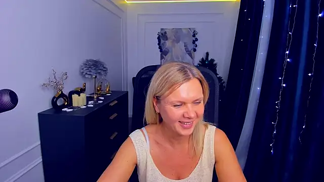 AgathaKlouin's cam snapshot