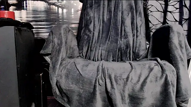 AMOURSWEET2025's cam snapshot