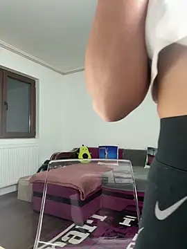 MiaKiittyy's cam snapshot