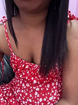 tamil_Aarathi's cam snapshot