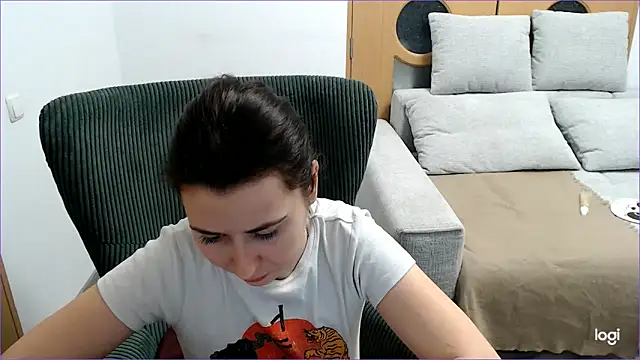 VioletaFlower7's cam snapshot