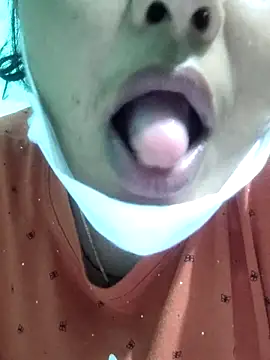 Piya_Bakshi's cam snapshot