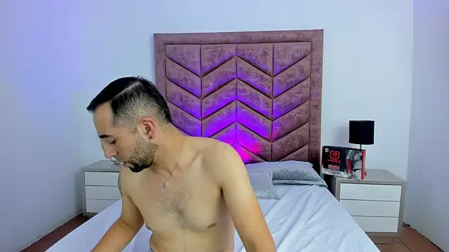 Lushian_Luna's cam snapshot