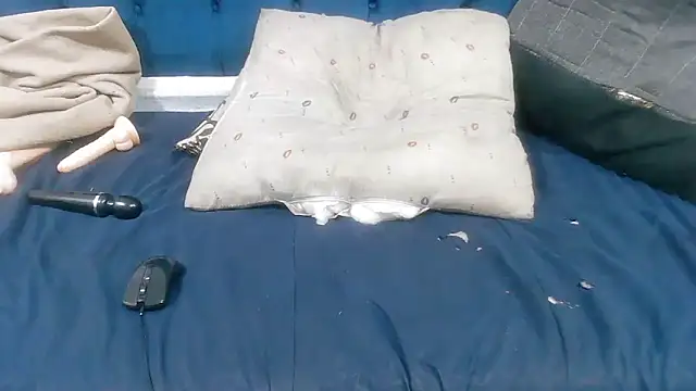 DarkCherryx's cam snapshot