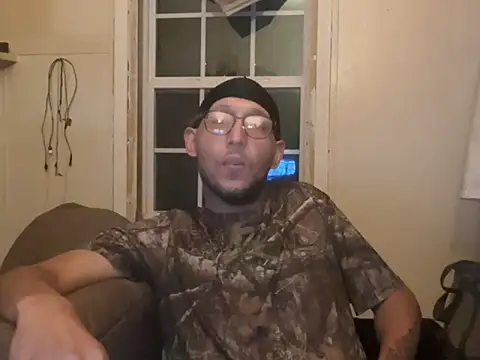 ThrowedWorldWide's cam snapshot