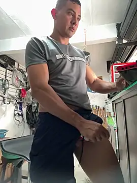 Paul22cm- live sex cam