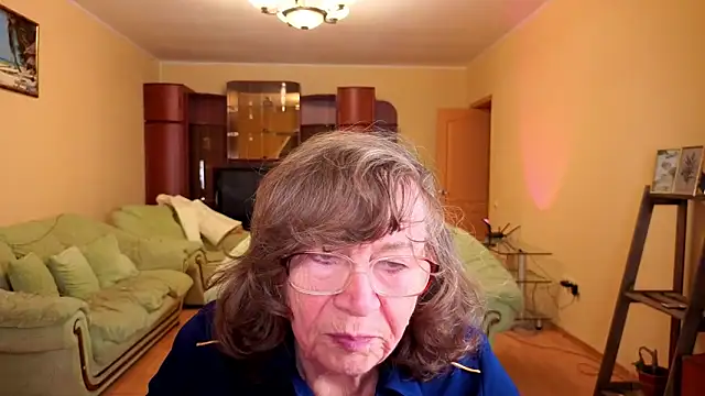 Betty_Brick's cam snapshot