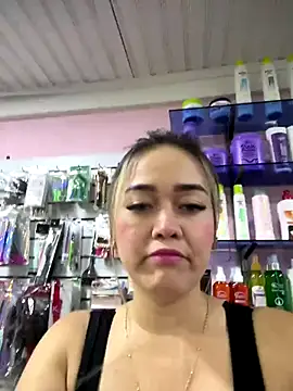 Danielavegax live sex cam