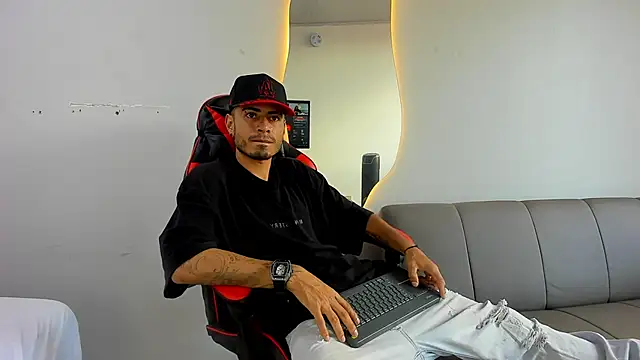 MatthewCullen's cam snapshot