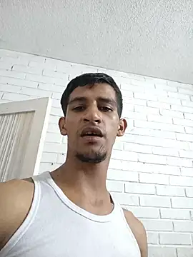 valeriaswang_Lucas's cam snapshot