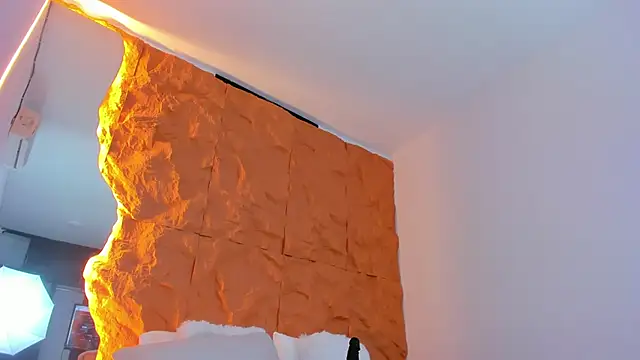 Annie-Wolf's cam snapshot