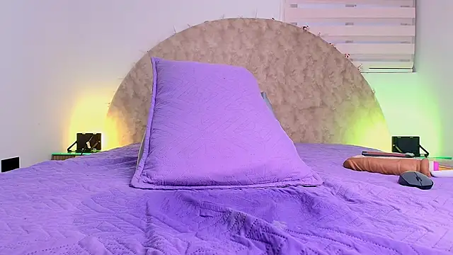 anisha_x's cam snapshot