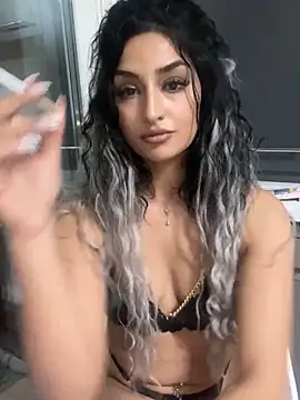 Mia_spicyy's cam snapshot