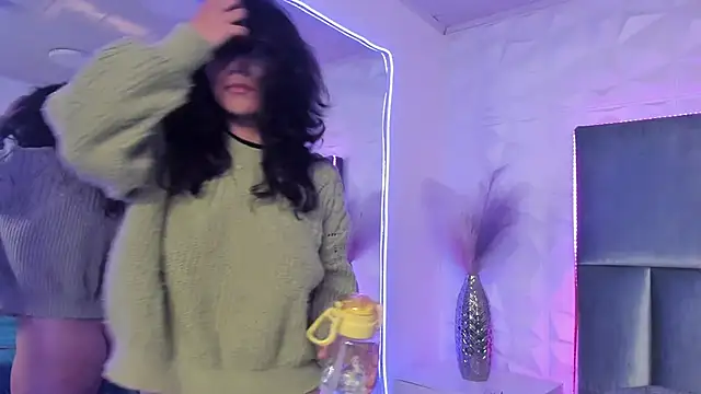 HollyPeach's cam snapshot