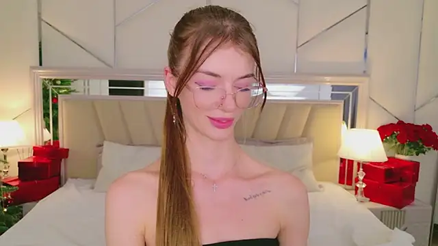 MeganMour's cam snapshot