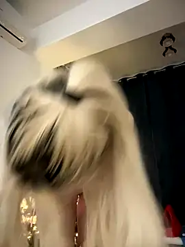 Ella_Charm's cam snapshot