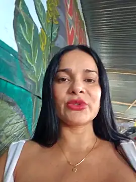 CataleyaRusso's cam snapshot