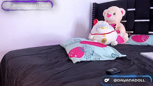 DAYANNAVELEZ live sex cam