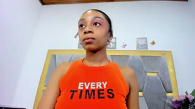 AliyahBrowns's cam snapshot