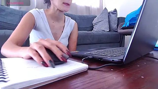 bellatrix25's cam snapshot