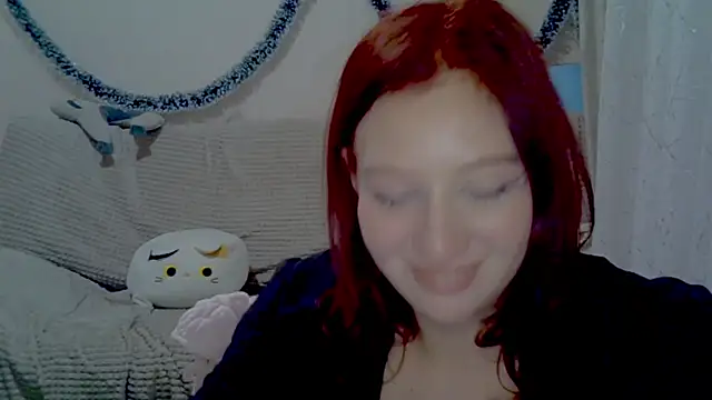 Lily_Ember's cam snapshot