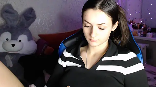 only_ubuterfly1's cam snapshot