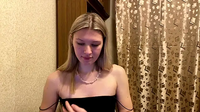 SkyeDavis's cam snapshot