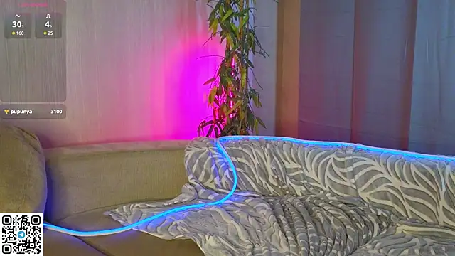 AliceDarsY's cam snapshot