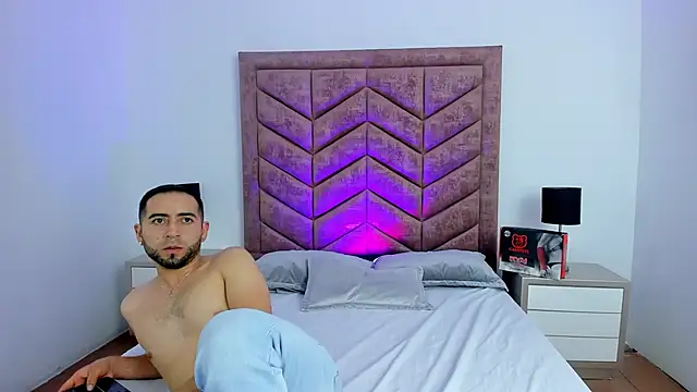 Lushian_Luna's cam snapshot