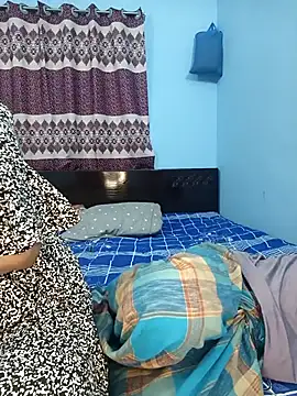 RomanticCouple432's cam snapshot