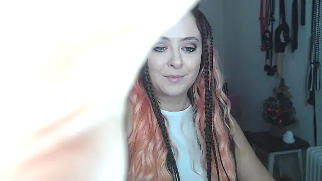 MISSwithDOLLS's cam snapshot