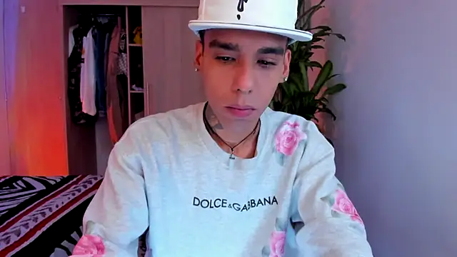 Damianwhite live sex cam