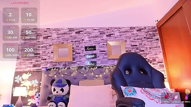 Italyy__boobs live sex cam