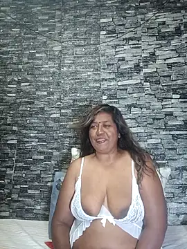 Mammabear_4u's cam snapshot