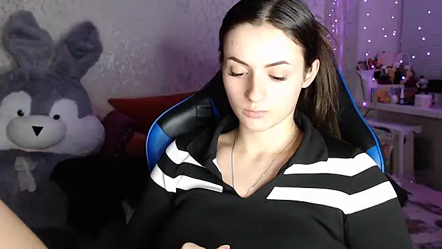 only_ubuterfly1's cam snapshot