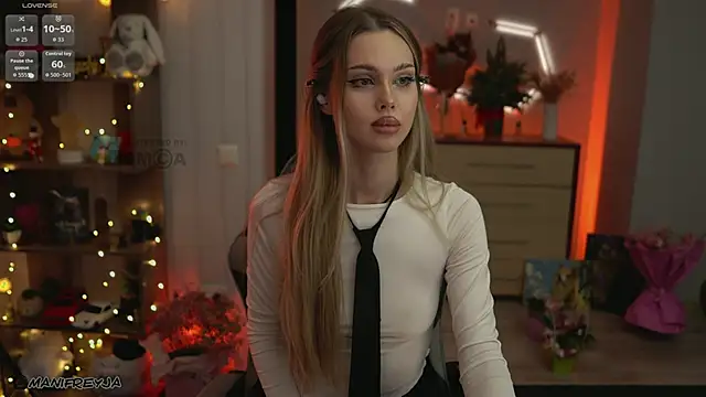 ManiFreyja's cam snapshot