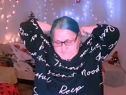 BlondyBigBoobs's cam snapshot