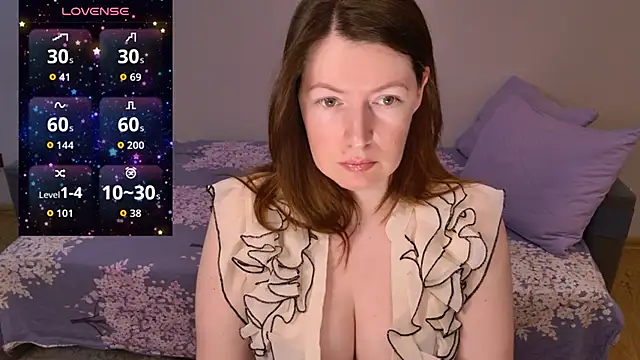 Kira_land live sex cam