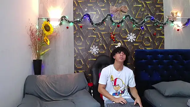 kim_curlyy's cam snapshot