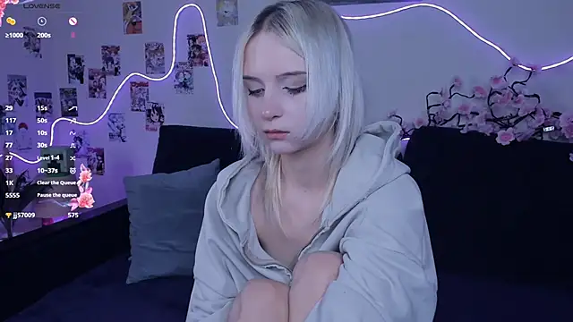 Megan--chan's cam snapshot