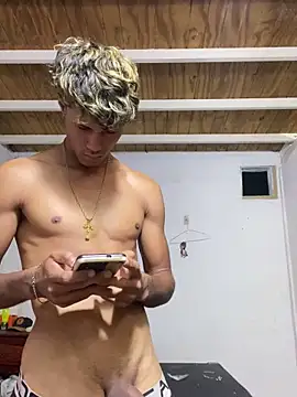 meliodas_23cm live sex cam