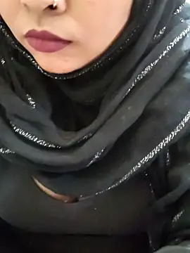 Indian-Nazia live sex cam