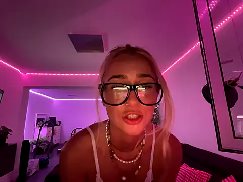 goddesemiiyy live sex cam