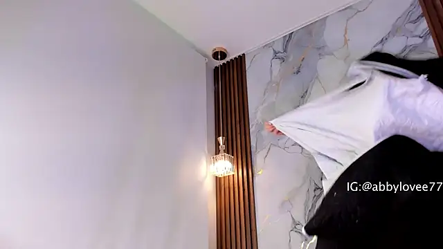 Gabbyy_ live sex cam