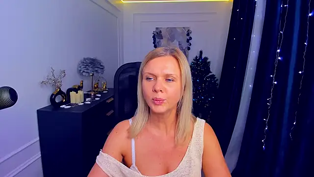 AgathaKlouin's cam snapshot