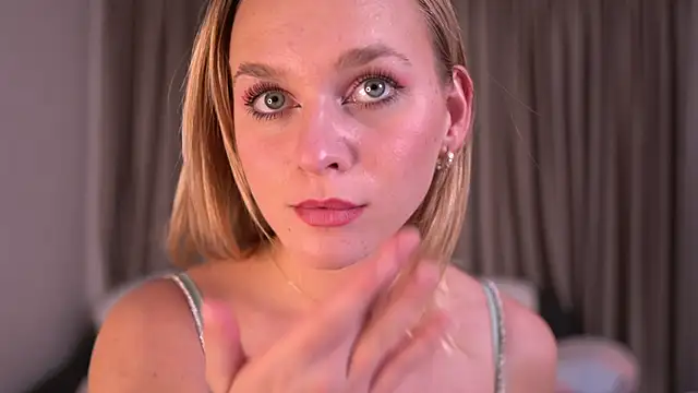 CherryMoan's cam snapshot